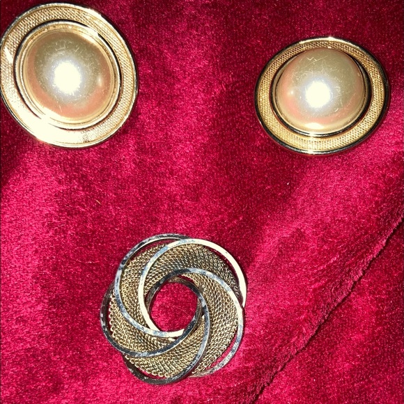 VINTAGE GOLD FILIGREE CIRCLE PIN &/OR EARRINGS - Picture 3 of 6